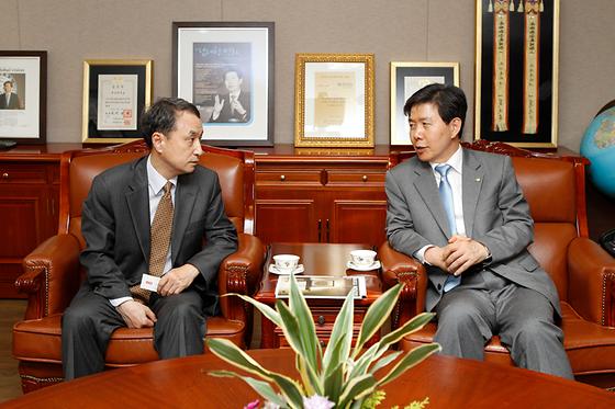 OCI Company Ltd. 신현우 부회장 접견(2011-5-20)